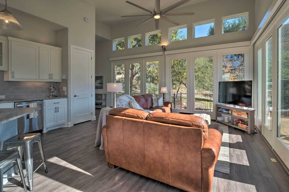 Point Venture Vacation Rental | 2BR | 2.5BA | 1,280 Sq Ft | Step-Free Access