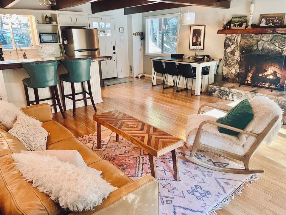 Spacious and bright living room.