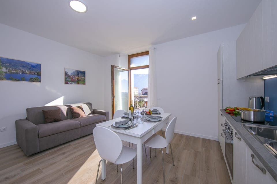 The living room with exit to the balcony