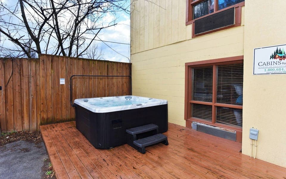 Private Outdoor Hot Tub