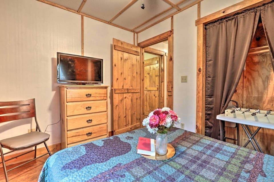 Bedroom 2 | Smart TV