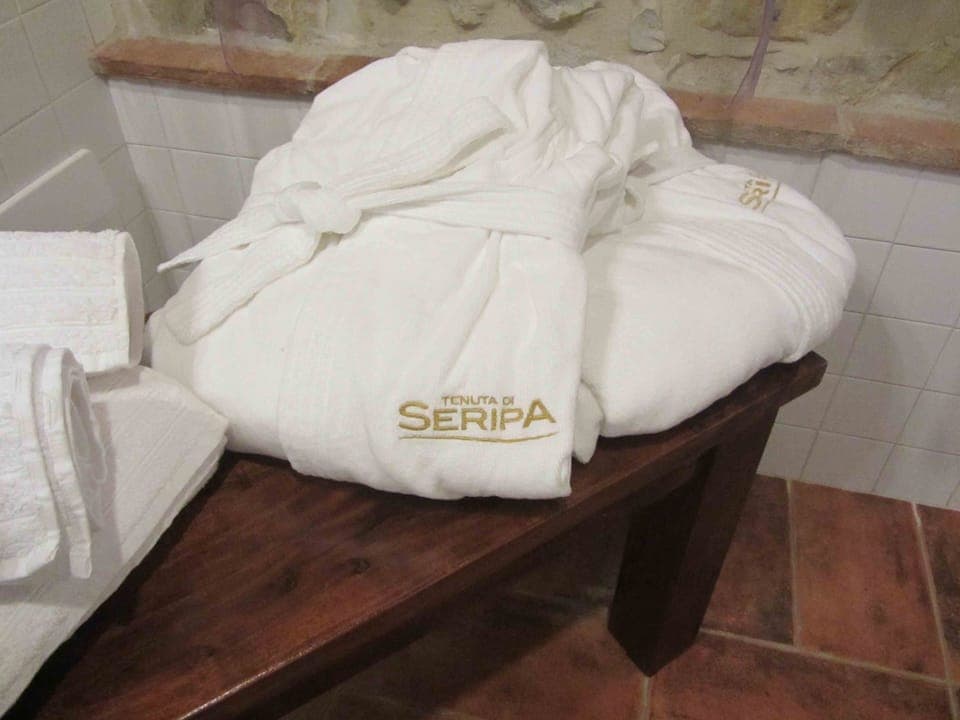 61 a Suite w Garden (15)