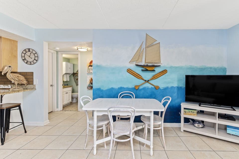 Dining area/ Living Room