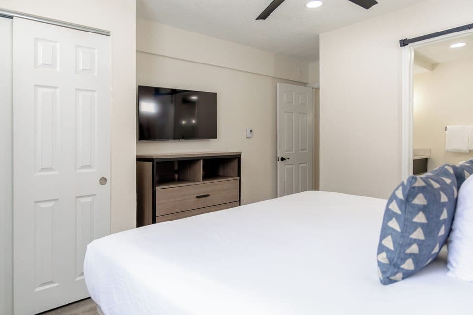 Unit with 1 King bed in the Primary Bedroom  and 1 Queen bed in the Guest Bedroom