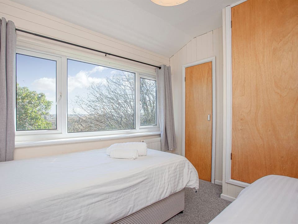 Twin bedroom | 117 Atlantic Reach - Atlantic Reach Holiday Park, Newquay