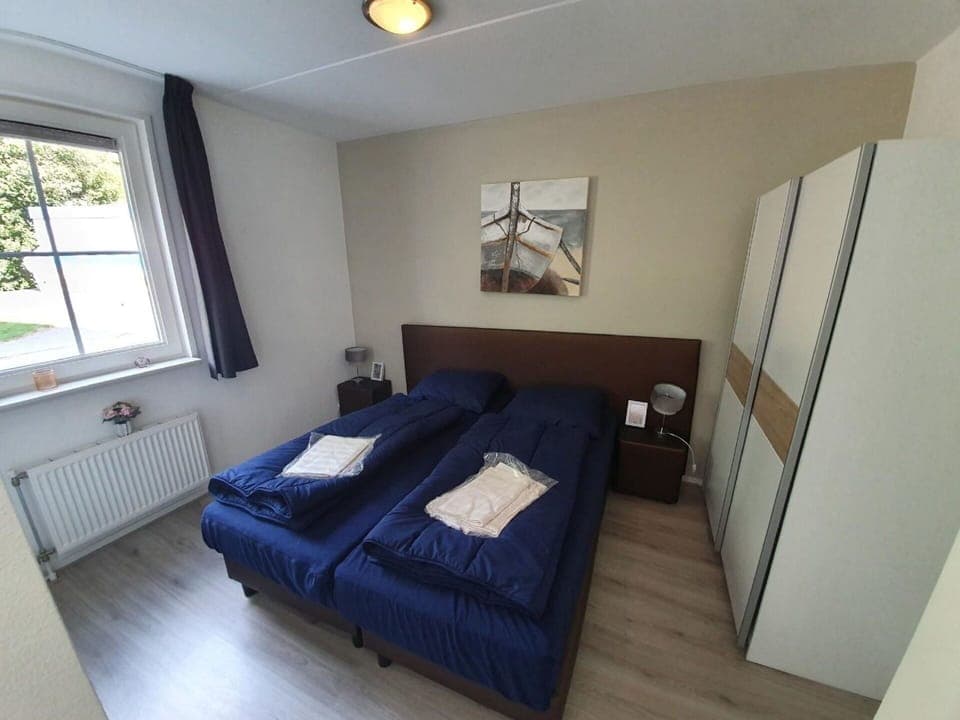 Furniture, Window, Comfort, Building, Wood, Interior Design, House, Floor, Flooring