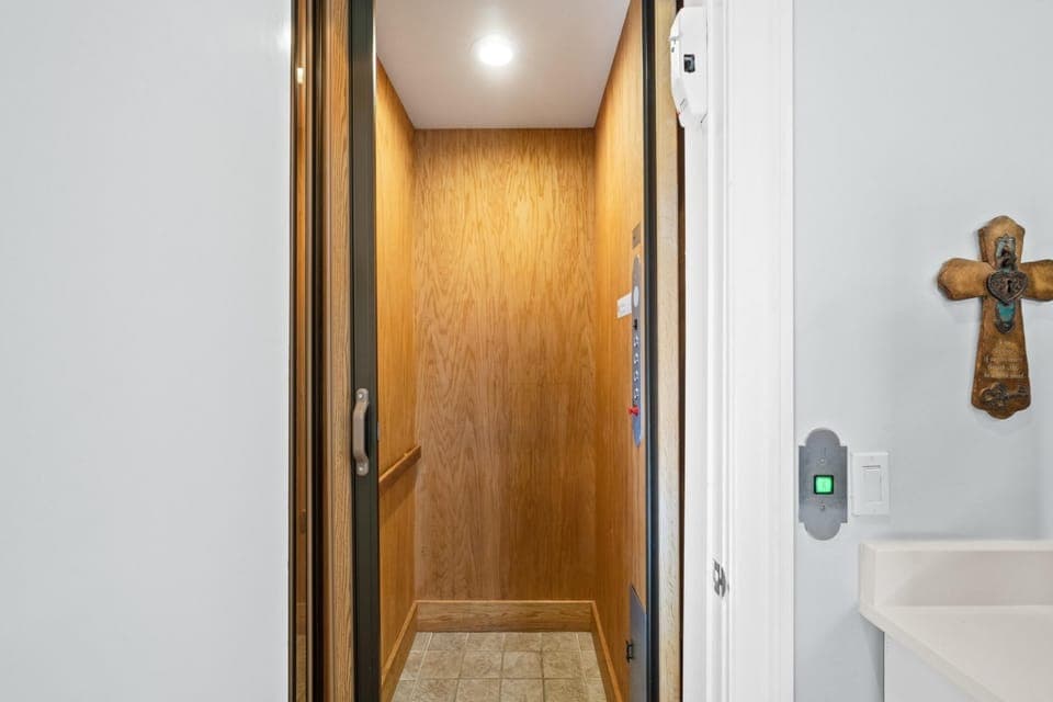 Elevator