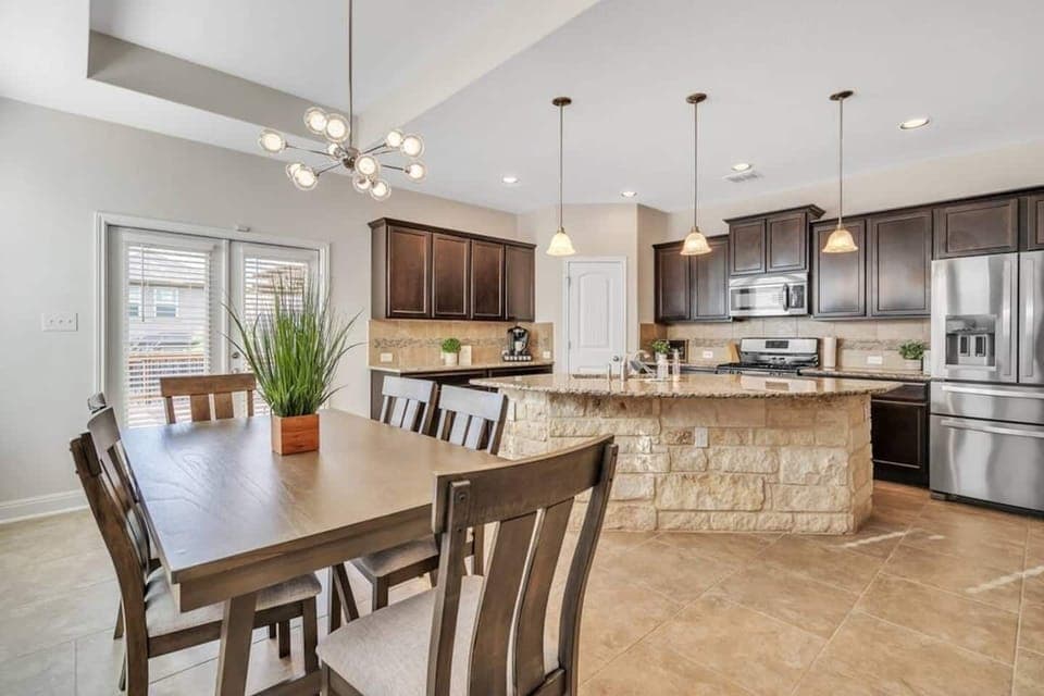 Perfectly spaced kitchen