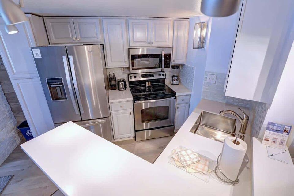 Fully Stocked Kitchen