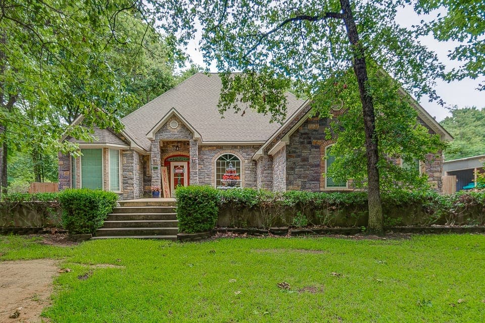 Welcome to your lake time retreat!