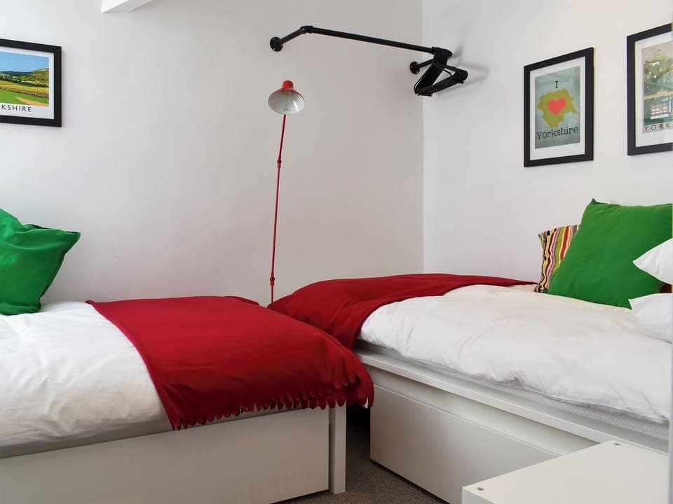 Twin bedroom | Little Plumtree, Addingham, near Ilkley