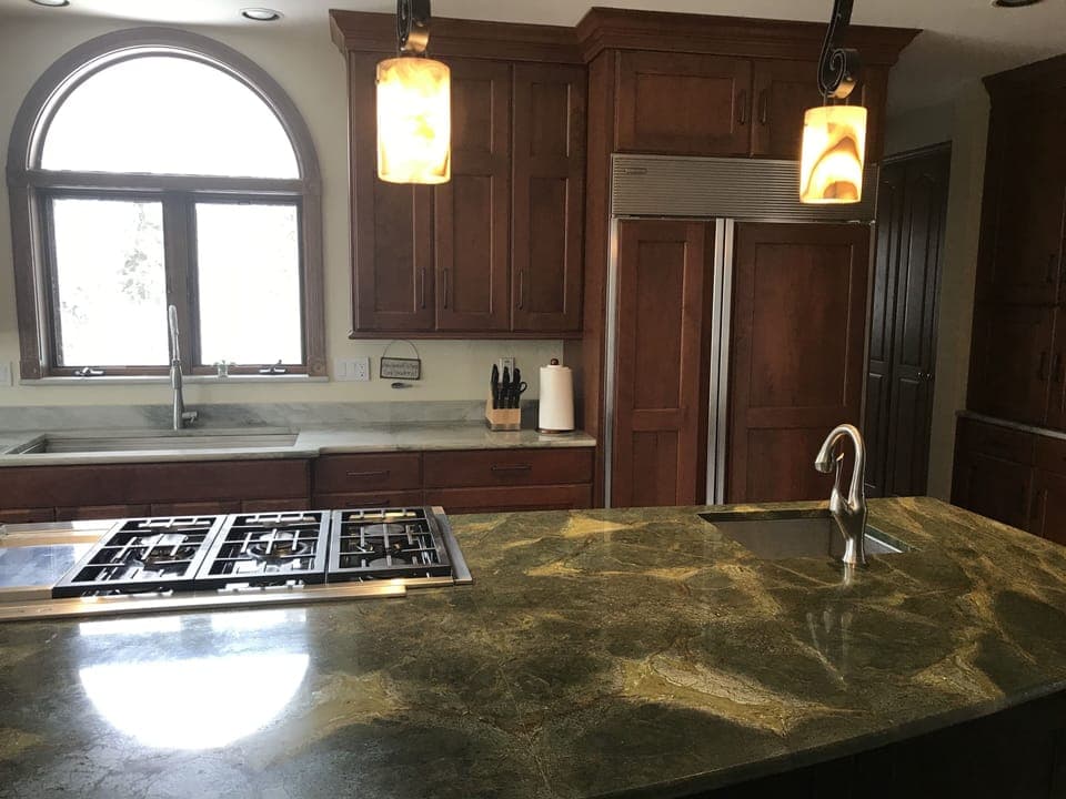 Kitchen Cooktop & SubZero Fridge