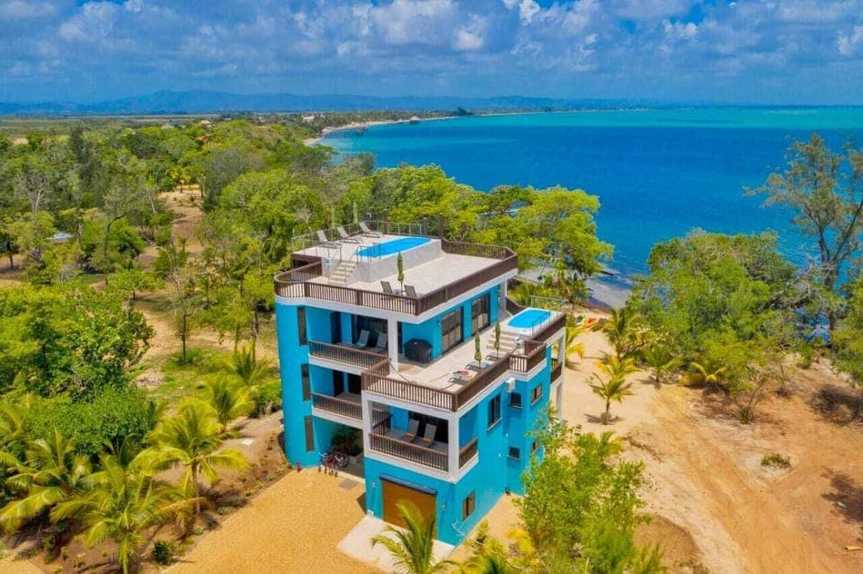 Luxury Boutique Hotel
Shedrock Shangrila
Hopkins, Belize