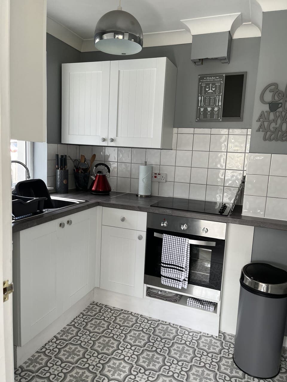 New kitchen now installed.