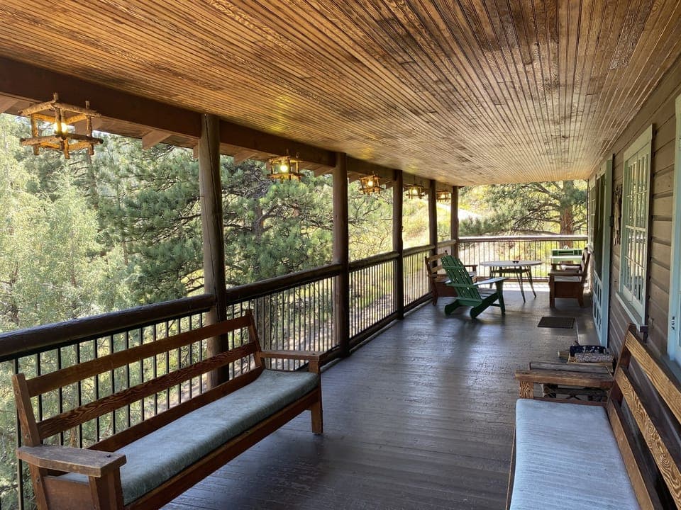 Large 40 x 10 covered porch with great views