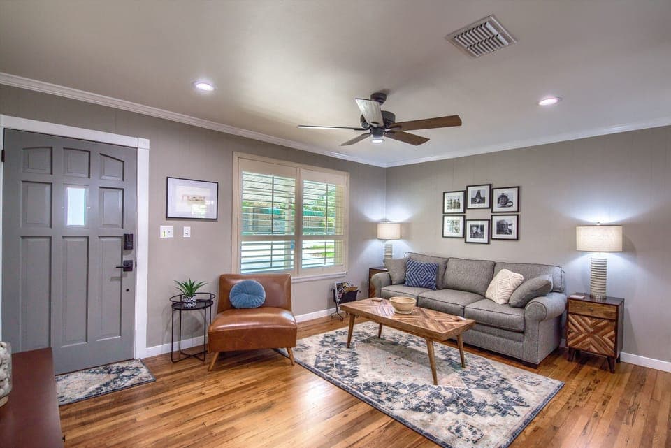 Gorgeous Living room!