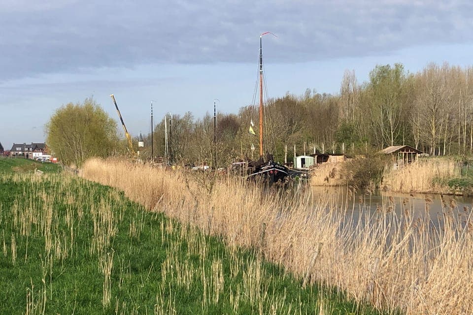 Surroundings [summer] (1-5 km)