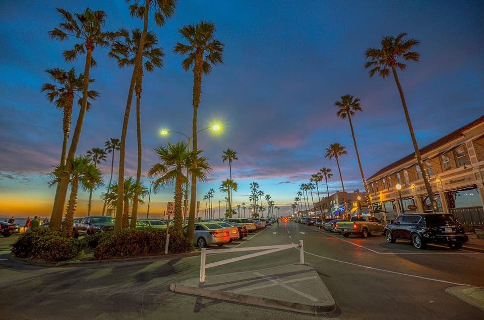 All the shopping, dining, and nightlife you could want are within easy walking or biking distance from your rental! Pictured here is the Newport Pier area.
                
