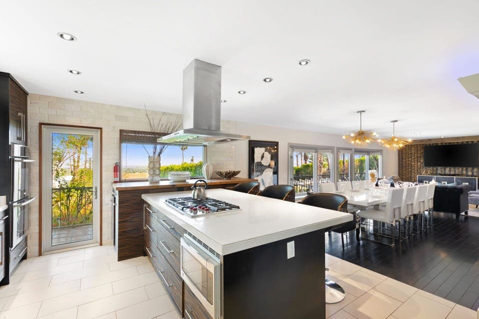 Your group's chef will love the gourmet kitchen