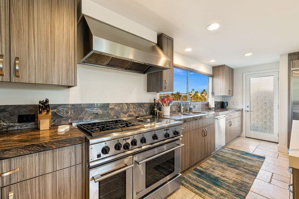 Kitchen Range