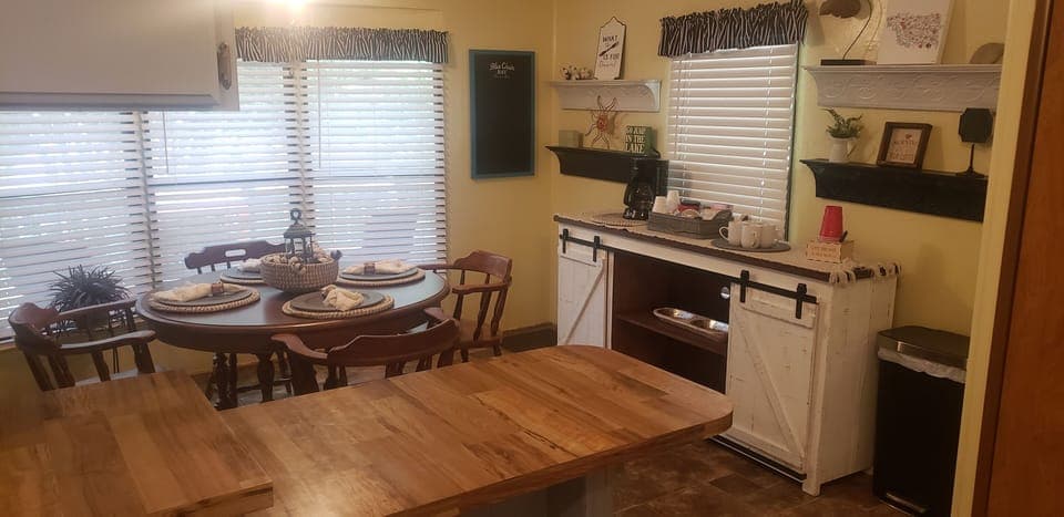Dining area with fully furnished coffee bar. 