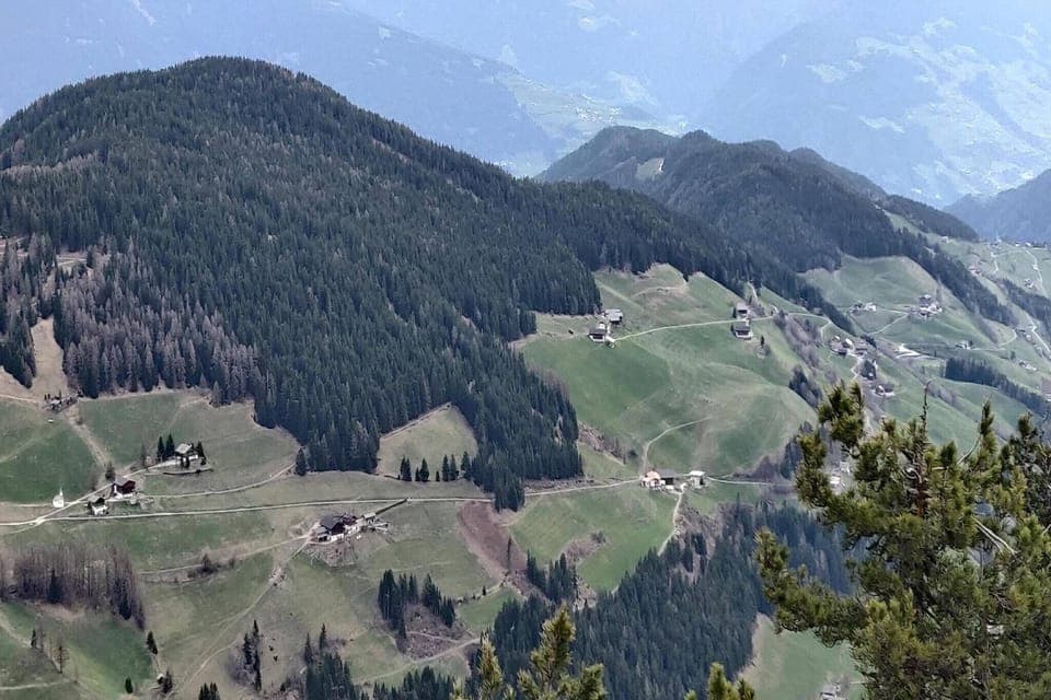 Surroundings [summer] (1-5 km)