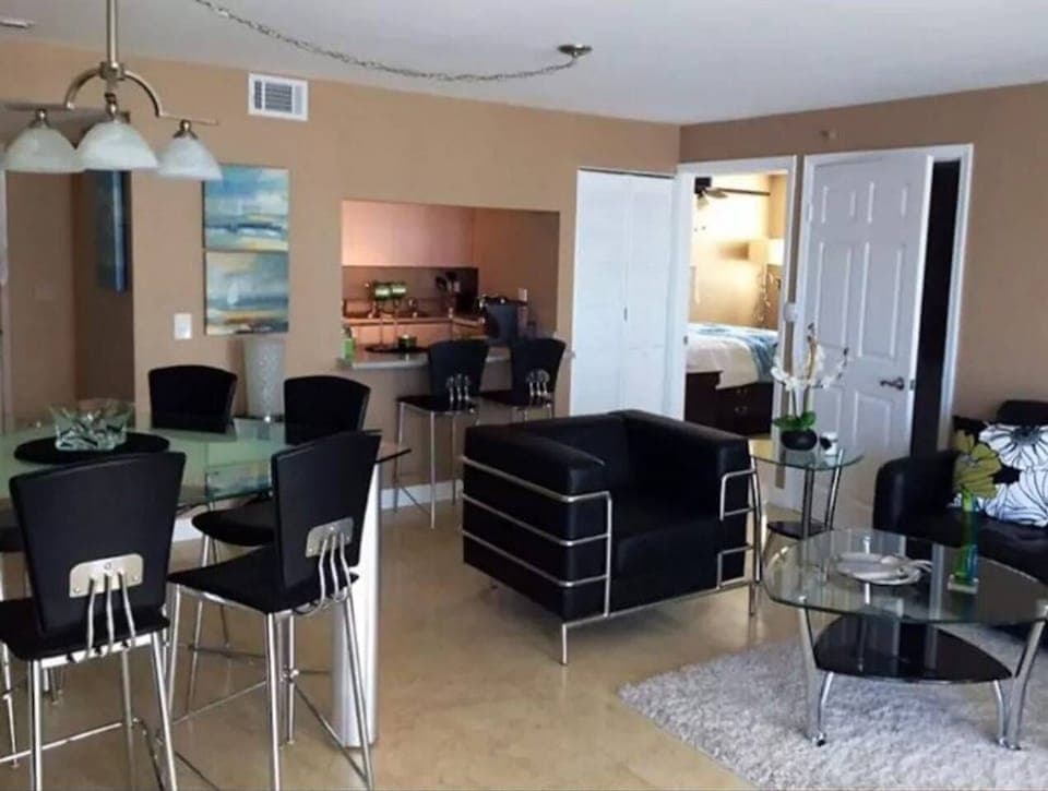 Salon et salle à diner