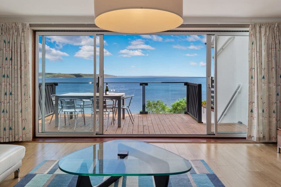 Spectacular Sea Views, Balconies, Parking