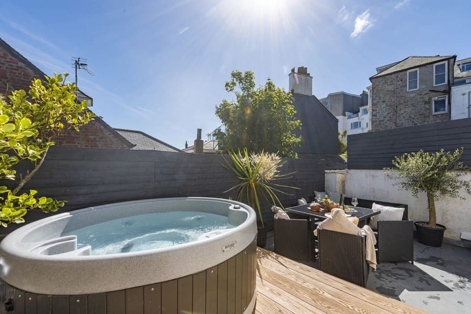 Azenor's back garden - Azenor