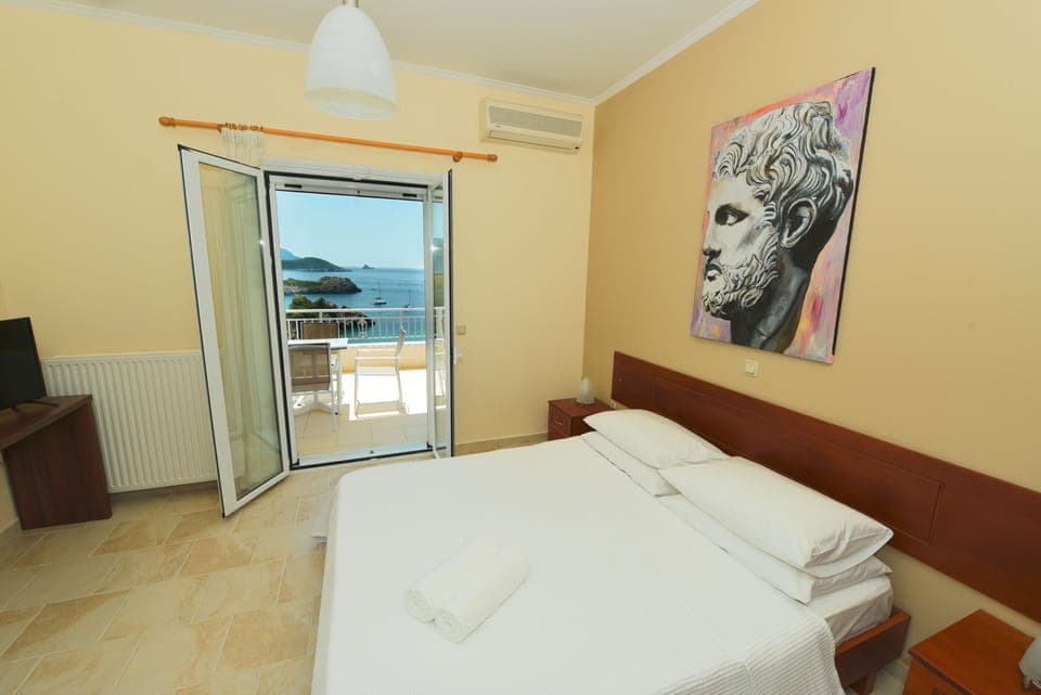 Platakia-Blu-Apt1-01 (1)