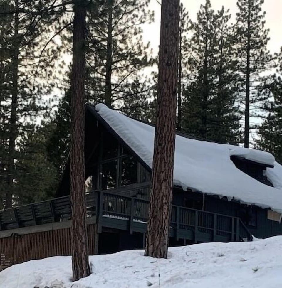 Front of Cabin with large deck 