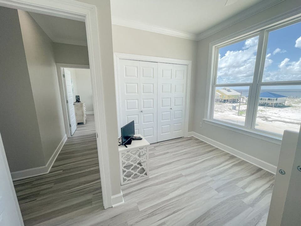 1st Guest Bedroom 