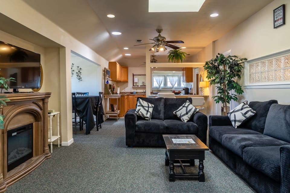 A stylish comfortable getaway in Paso