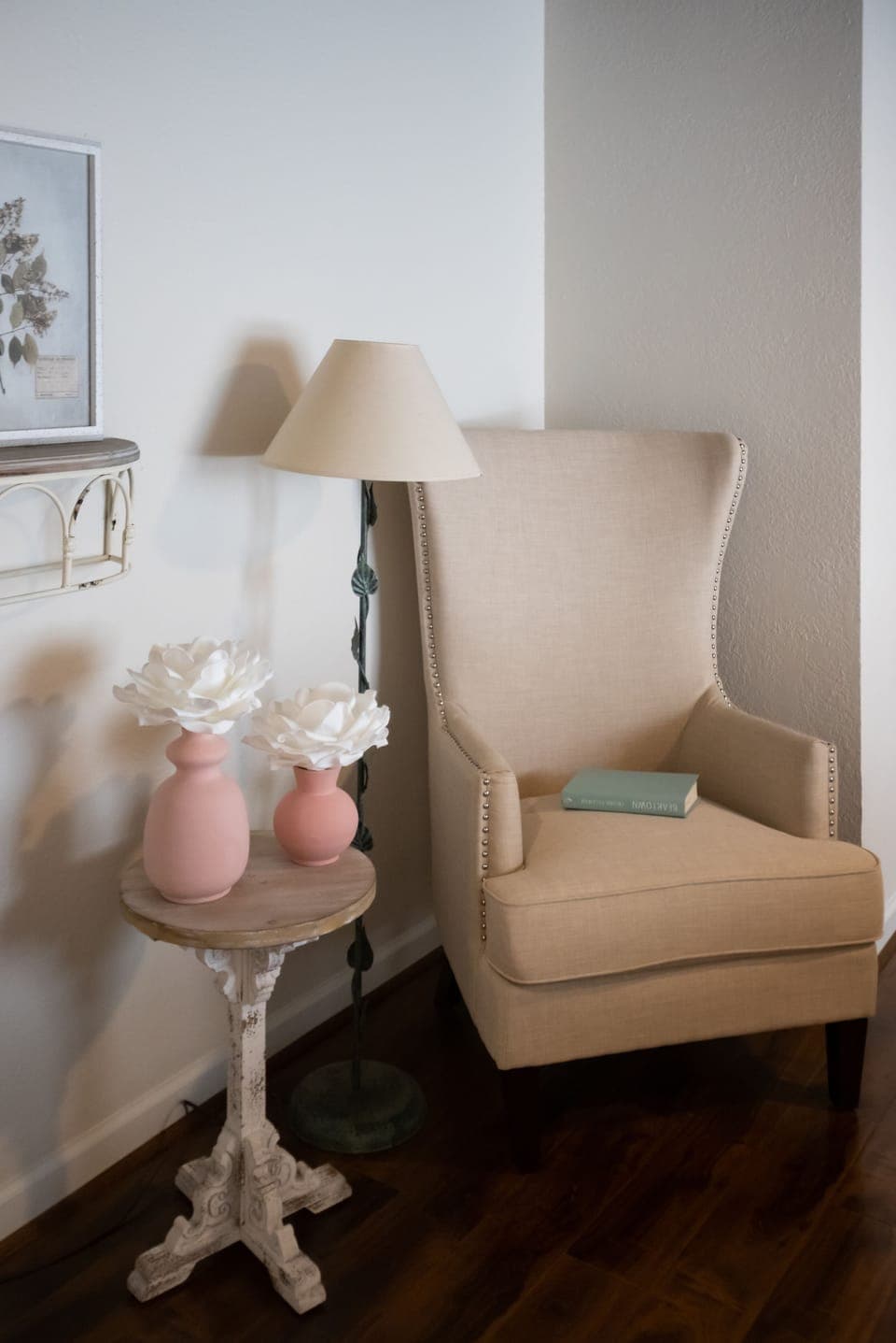 Master suite seating area