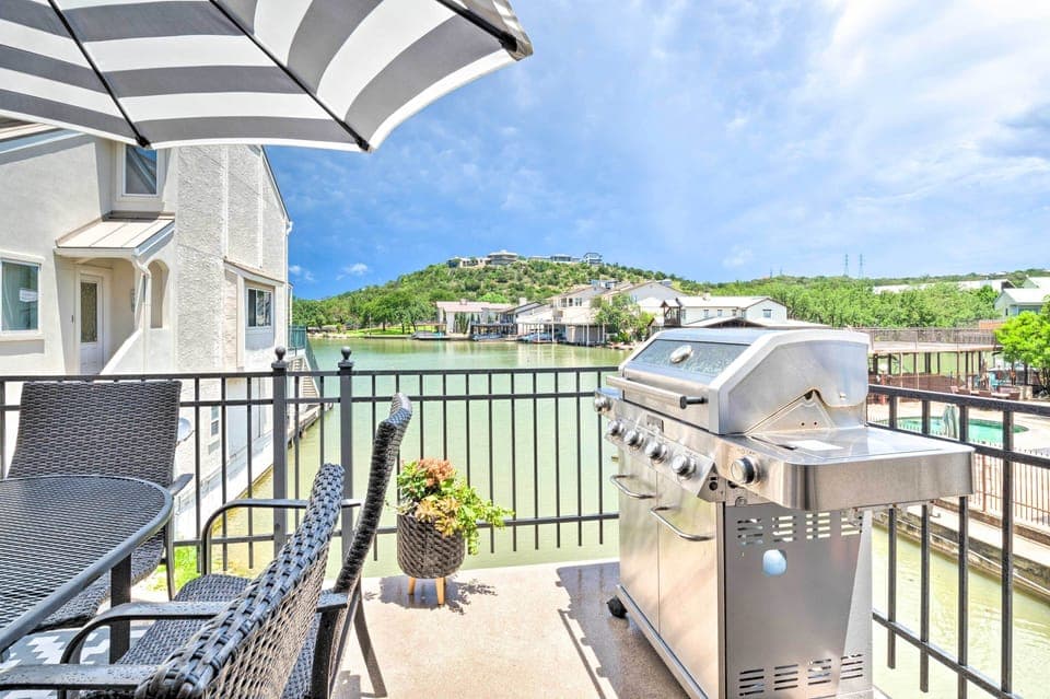 Balcony | Waterfront | Gas Grill