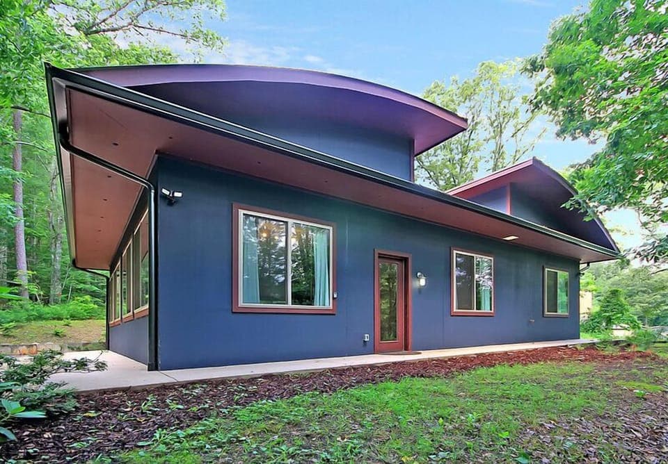 Escape Reality at Trails End Retreat!