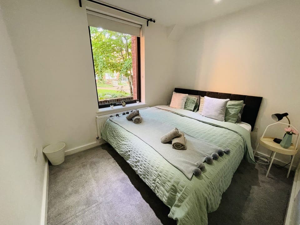 Apartment 3 - Bedroom (can be 2 singles)