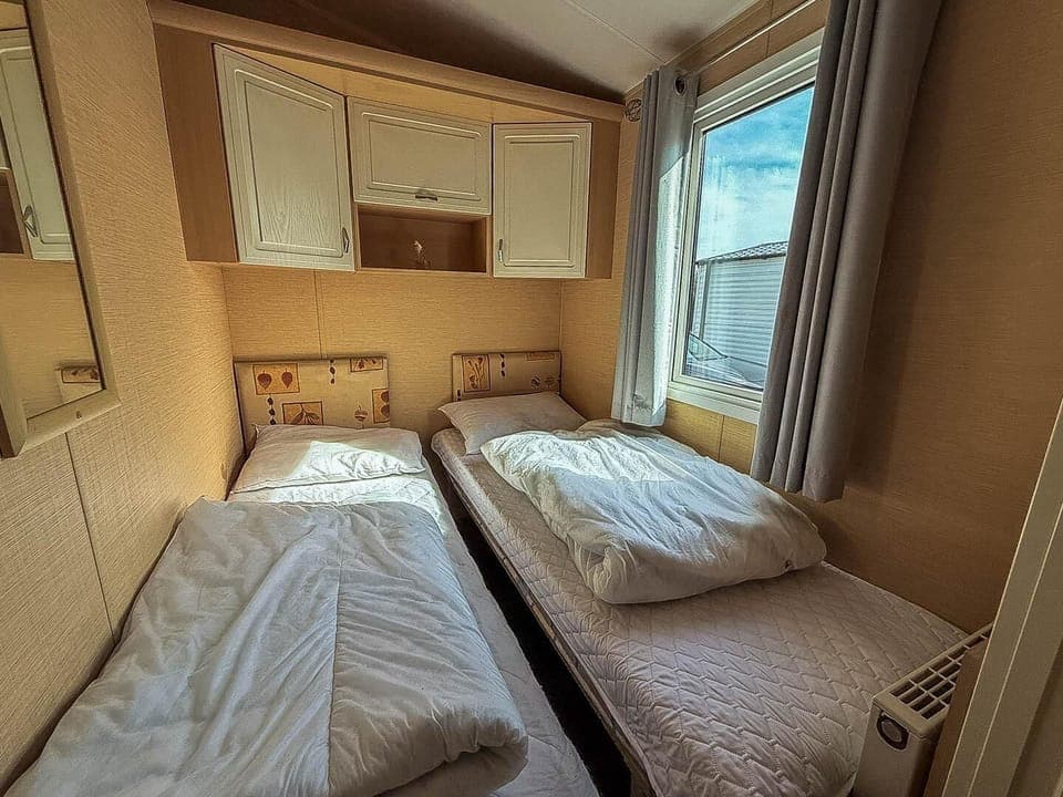 For romantic getaways UK, Southview Caravan Park Skegness offers peaceful surroundings, comfortable caravan bedrooms, and the beauty of Skegness beach.