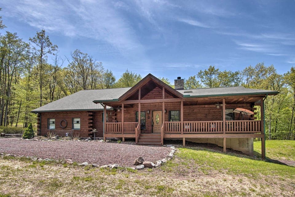 Albrightsville Vacation Rental | 3BR | 4BA | 2,440 Sq Ft | Stairs Required