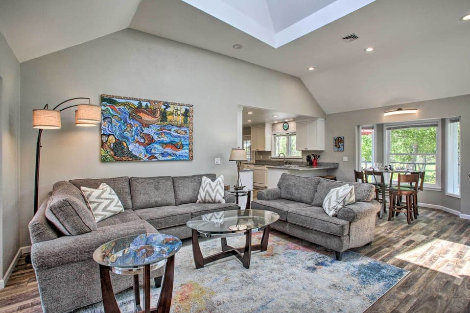 Chewelah Vacation Rental | 3BR | 2.5BA | 1,700 Sq Ft | Single-Story Home