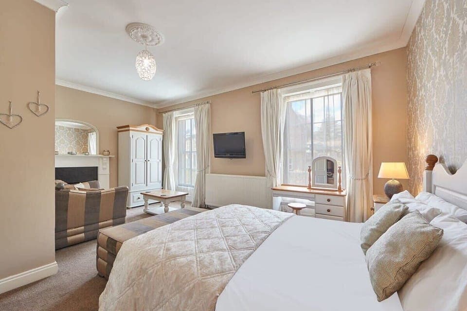 Rosedale House, Richmond - Host & Stay