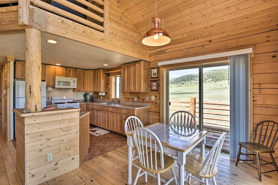 Dining Room | 4-Person Dining Table