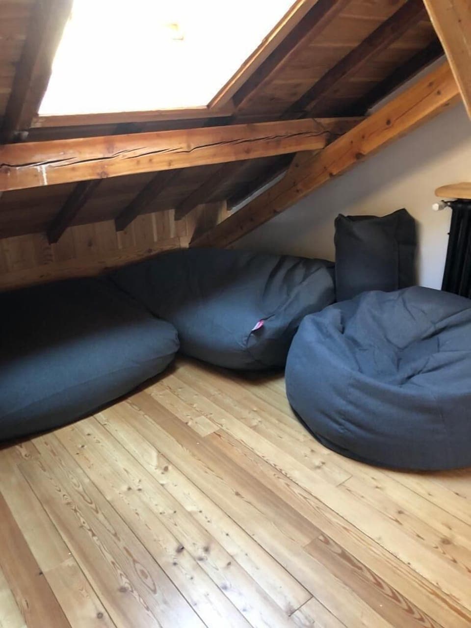 9df2e971-5b64-4915-bed2-639bd8d55cb0