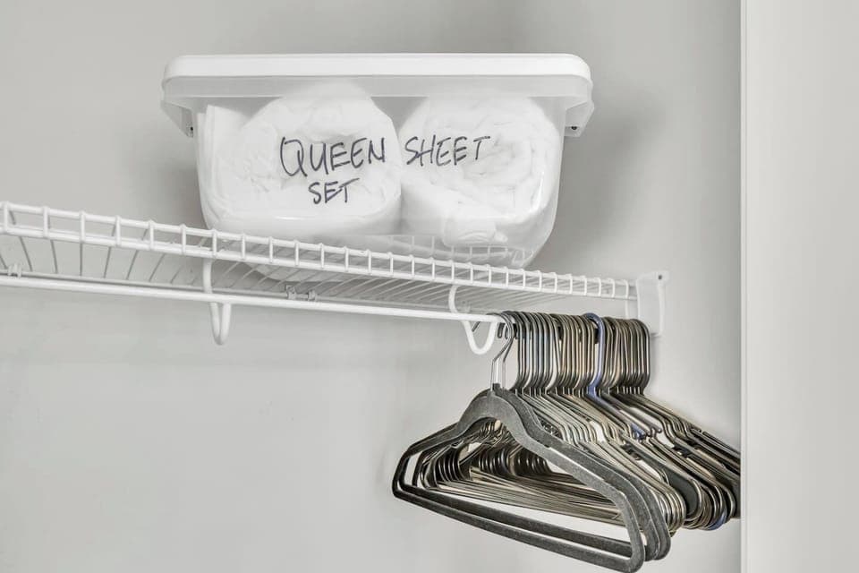 Unpack and get comfy! Back up sheets for every bed, and luggage racks for you.