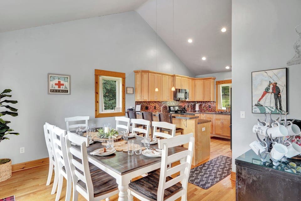 8 person dining table 