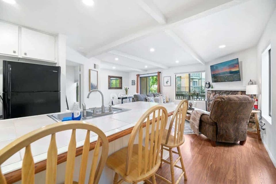 Extra eating area at the kitchen counter.