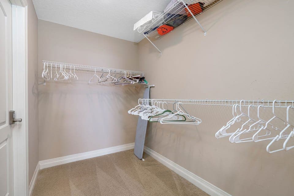 Main Bedroom Suite Closet
