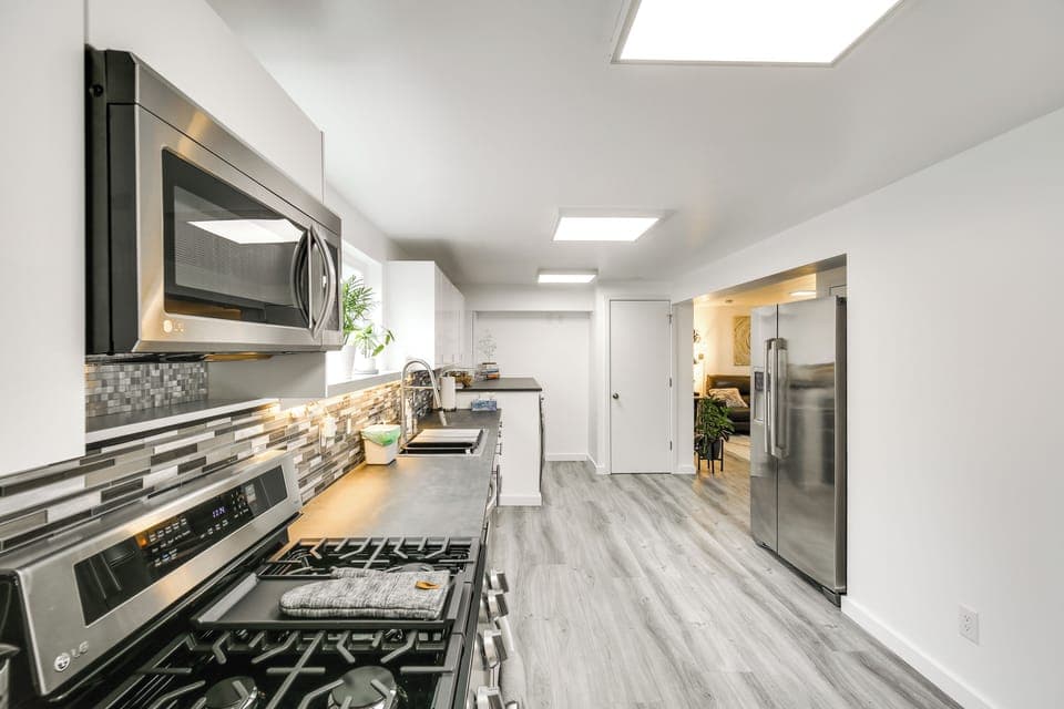 Kitchen | Fully Equipped | Coffee & Tea Provided