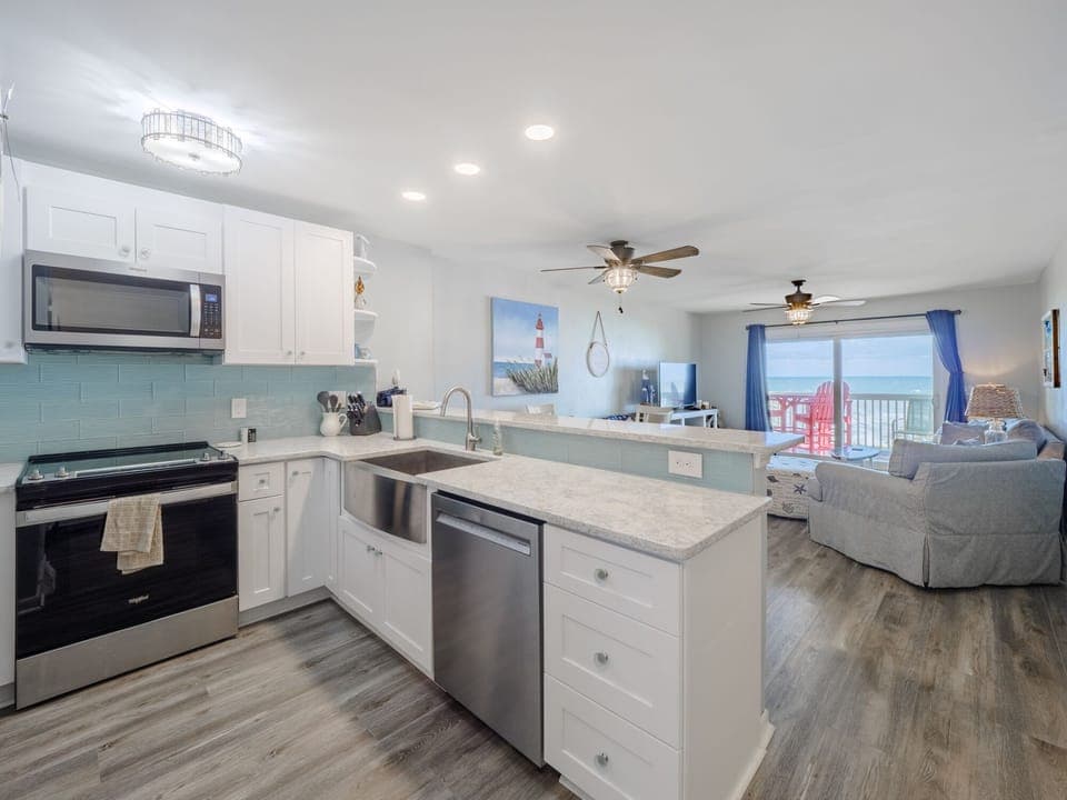 Full Size Kitchen