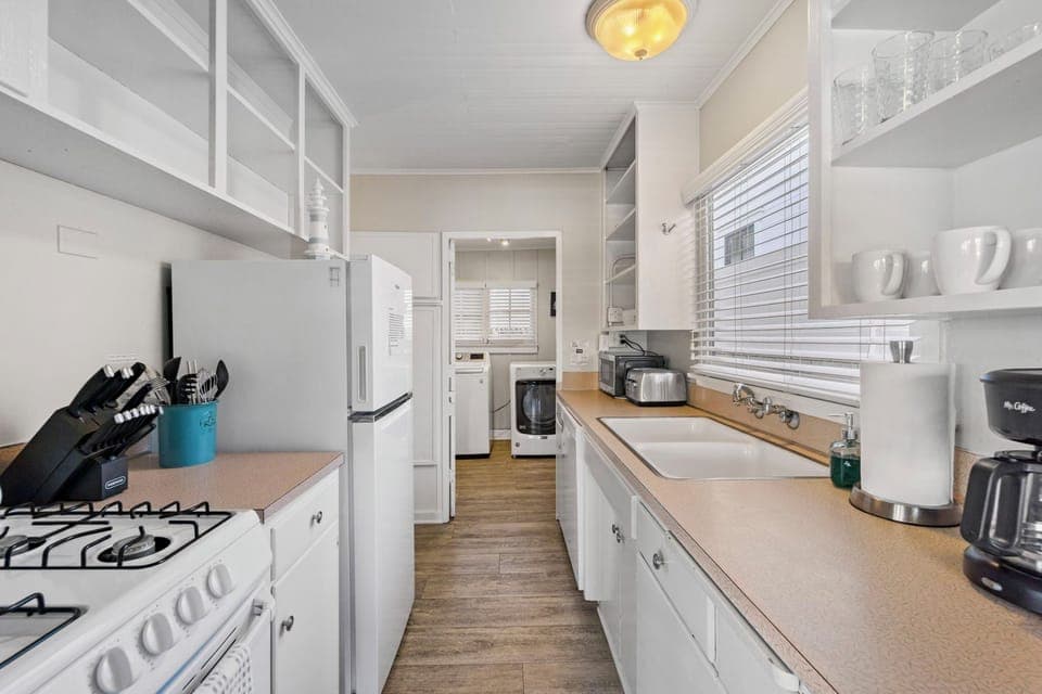 6-web-or-mls-118-emerald-ave